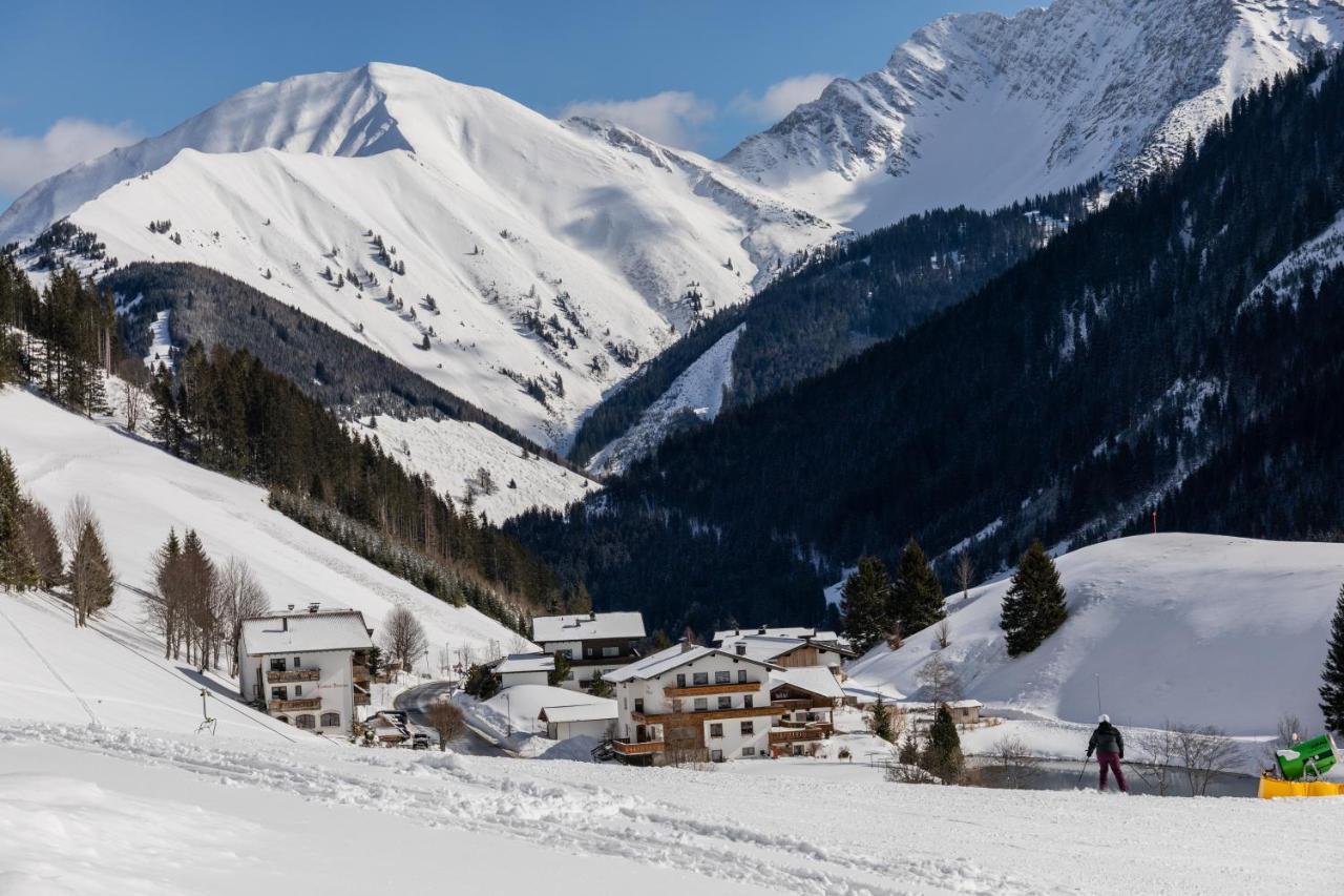 Landhaus Panorama Berwang Bagian luar foto